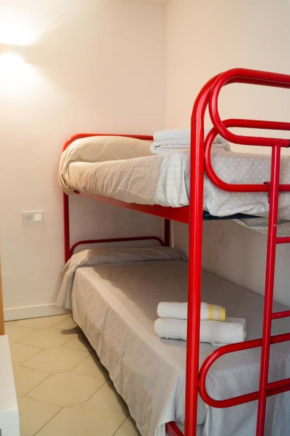 Apartamento Novelty Apartman Salou Kültér fotó