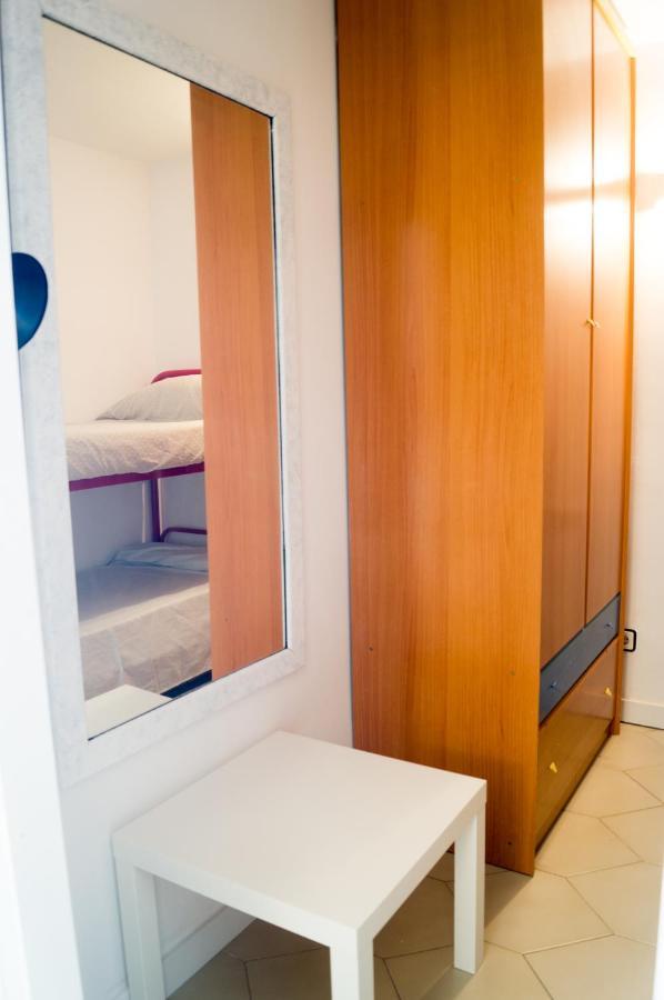 Apartamento Novelty Apartman Salou Kültér fotó